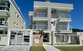 Apartamento na Praia de Palmas